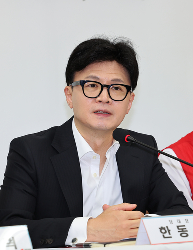 국민의힘 한동훈 대표가 10일 오전 인천 강화군 강화문화원에서 열린 인천 현장최고위원회의에서 발언하고 있다.