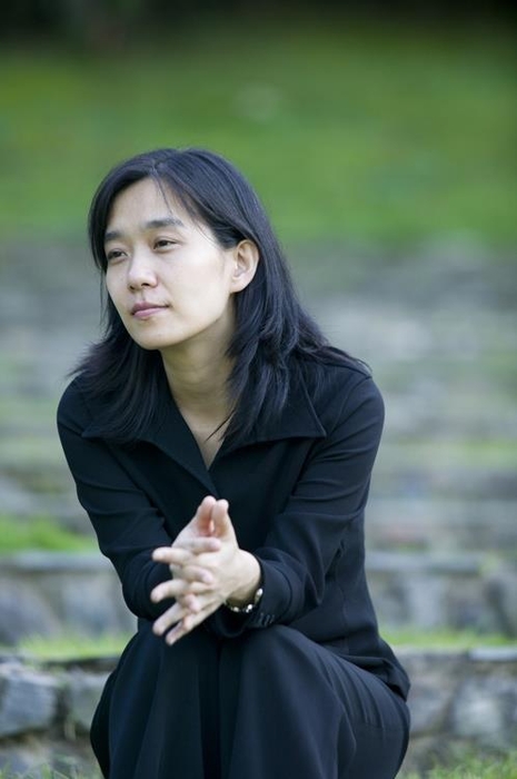 소설가 한강이 10일 2024년 노벨 문학상을 수상했다. 연합뉴스.