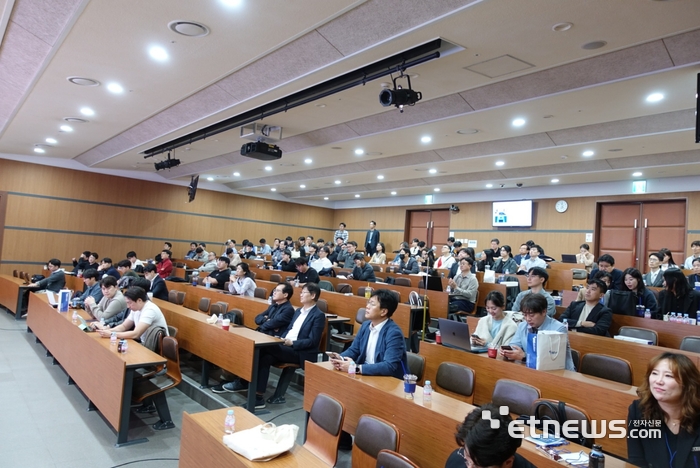 병원정보보안협회는 지난달 31일 연세대학교 에비슨의생명연구센터에서 '병원정보보안협회 추계학술세미나'를 개최했다.