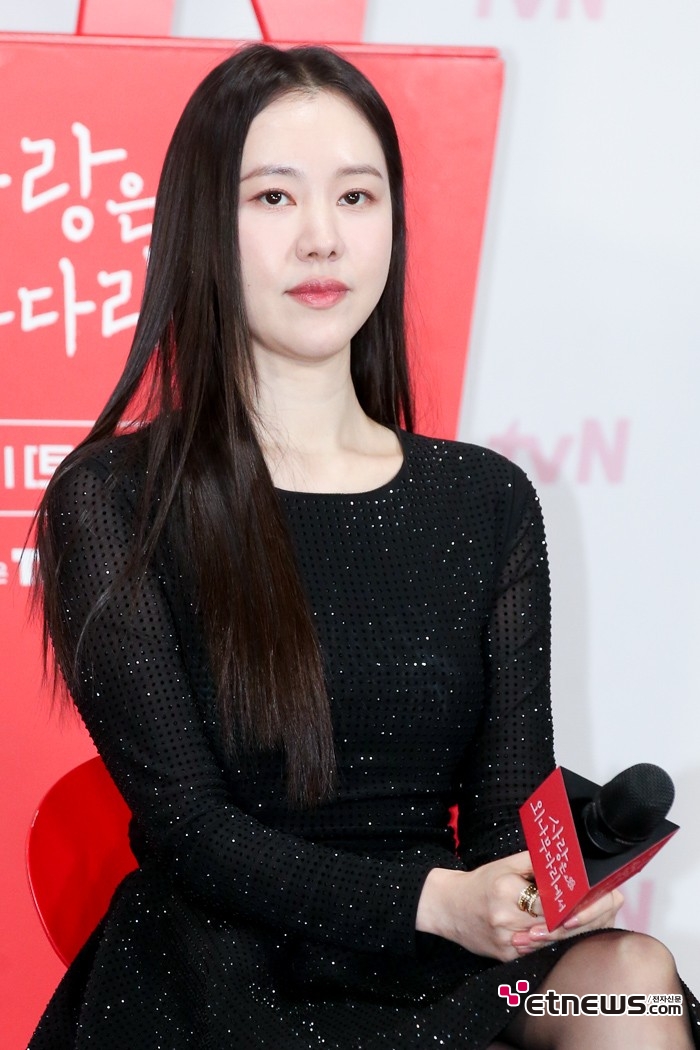 [ET포토] 김예원, '질문의 답 생각하며'