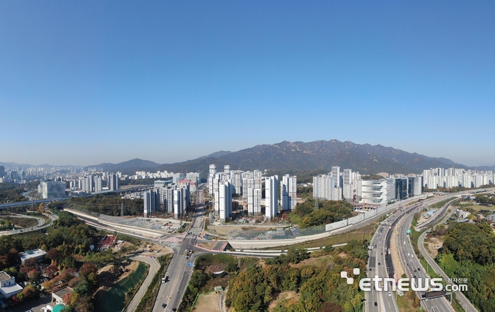 경기 과천시 갈현동 지식정보타운 전경.