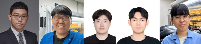 왼쪽부터 황승준 교수, 김동영 박사후연구원, 통합과정 손영준·이영준·박재완 씨.