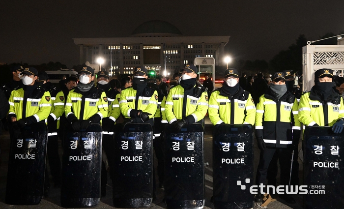 산업부, 긴급 실물경제점검회의 진행…“에너지·산업·무역 관리”