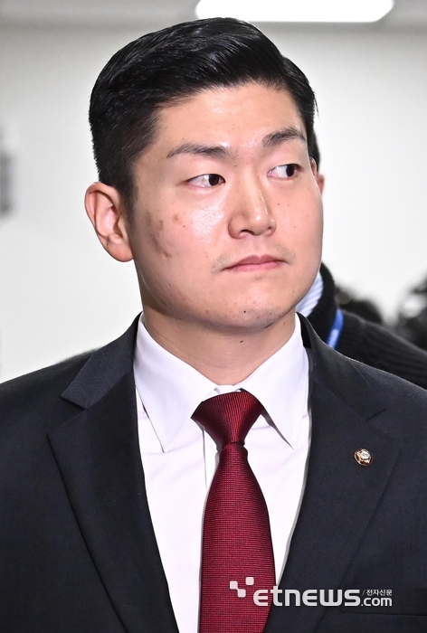 '탄핵 찬성' 김재섭 기자회견