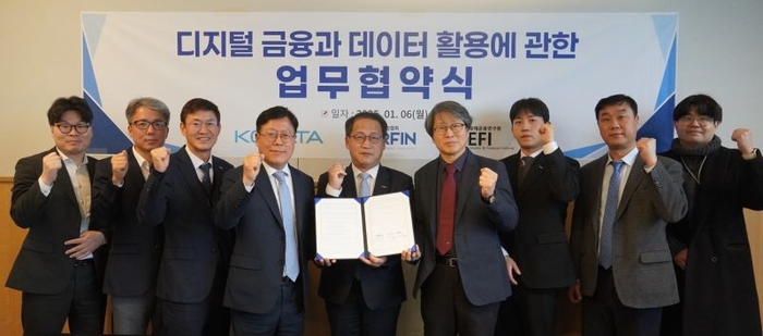 한국핀테크산업협회, 한국평가데이터, 디지털경제금융연구원이 '디지털금융과 데이터 활용에 관한 업무협약'을 체결했다.