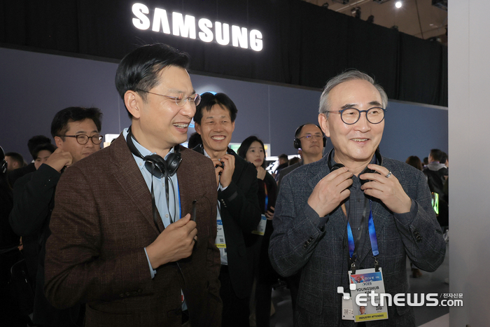 [CES 2025 포토] 김영섭 KT대표의 미소