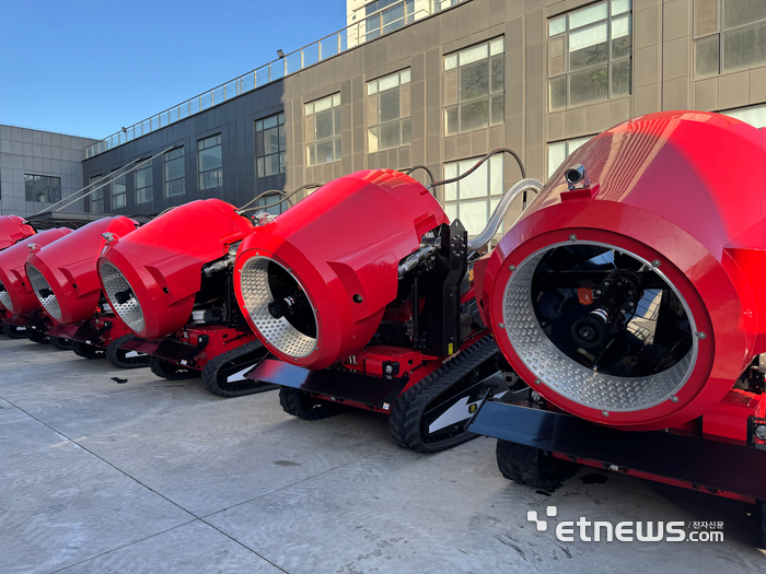 TXR로보틱스가 국내 독점 공급하게 될 배연(연기배출)로봇.