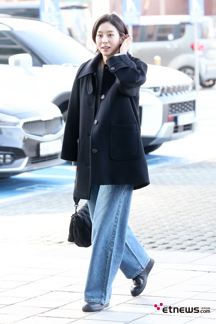 [ET포토] 유이, '머리결 넘기며'