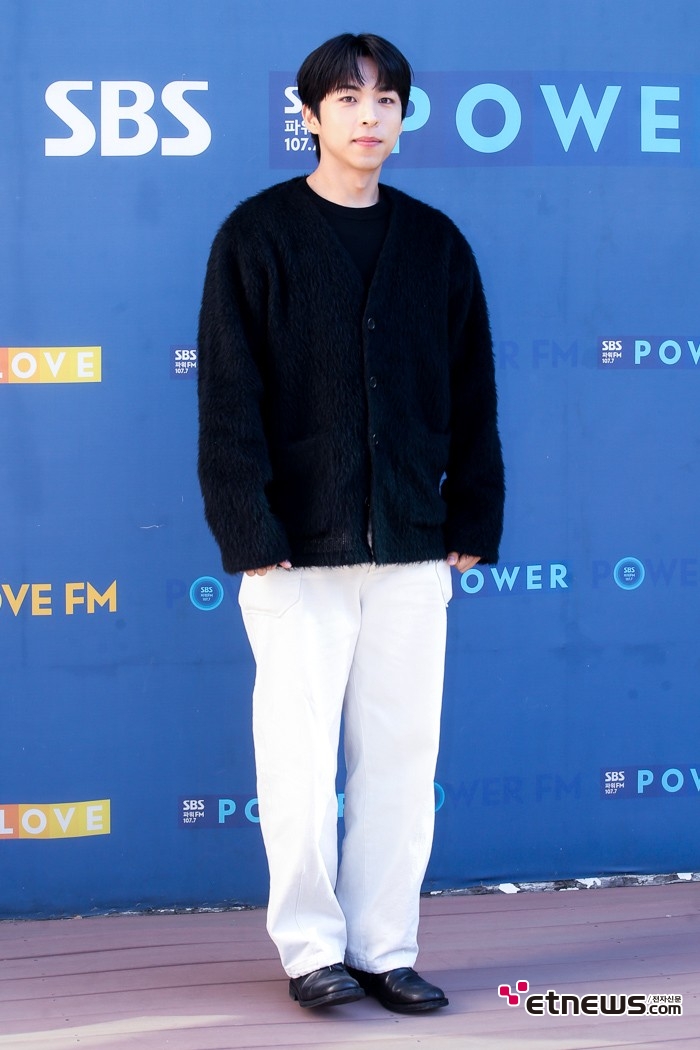 [ET포토] 주종혁, '심플한 패션'