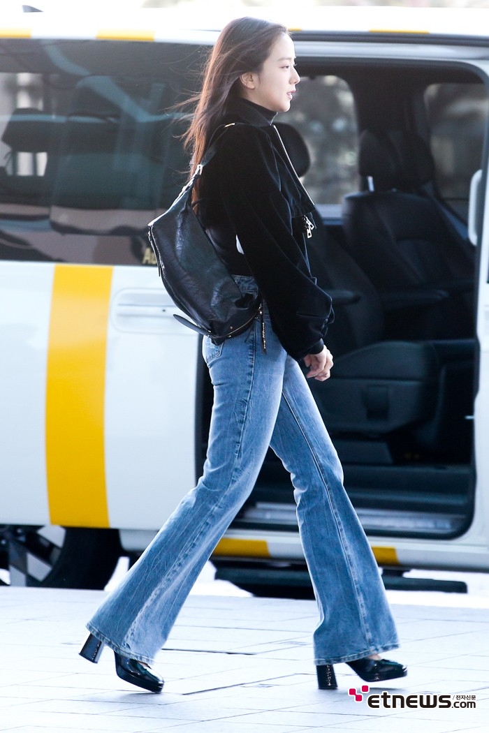 [ET포토] 지수, '스타일리시한 부츠컷 패션'