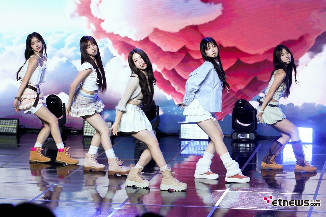 [ET포토] 리센느, '미니 2집 Glow Up 발표'