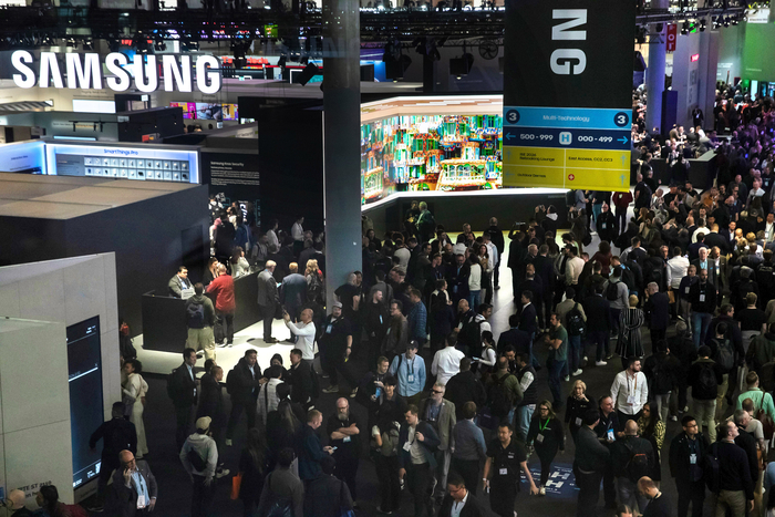 ISE 2025 삼성전자 전시장 전경
