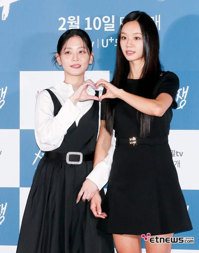 [ET포토] 정수빈-이혜리, '현실에서는 친근하게'