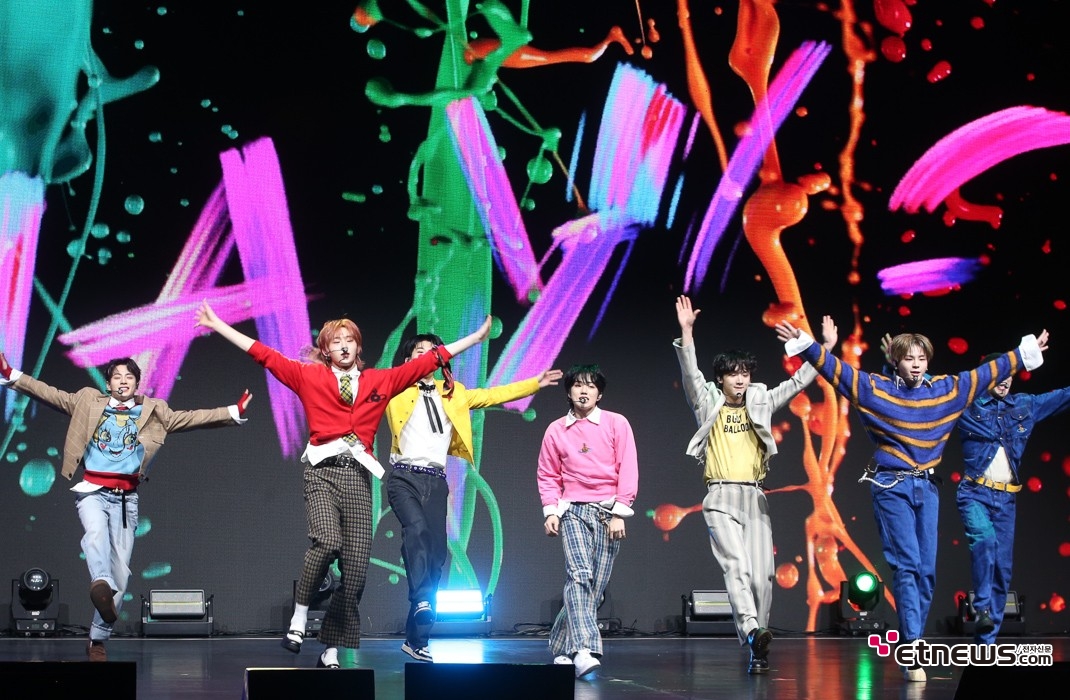 [ET포토] 이븐, '팝락 장르곡 핫 메스'