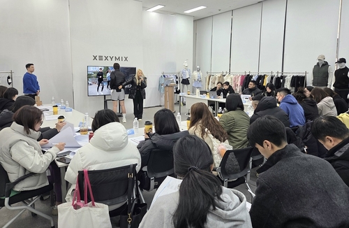 젝시믹스 25 FW 글로벌 수주회 전경. [자료:브랜드엑스코퍼레이션]
