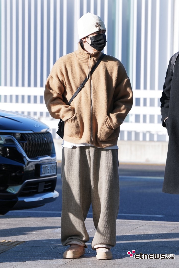 [ET포토] 세븐틴 에스쿱스, '비행은 편안한 패션으로'