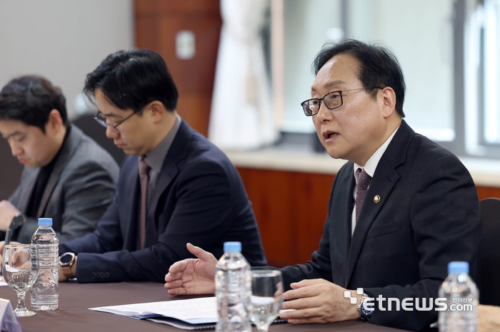 정인교 산업통상자원부 통상교섭본부장은 14일 '2025 제1차 동북아 정책 포럼'에서 한중일 다자 협력 중요성을 강조했다.
