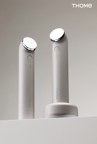 앳홈 톰 초음파 뷰티 기기 '더 글로우'