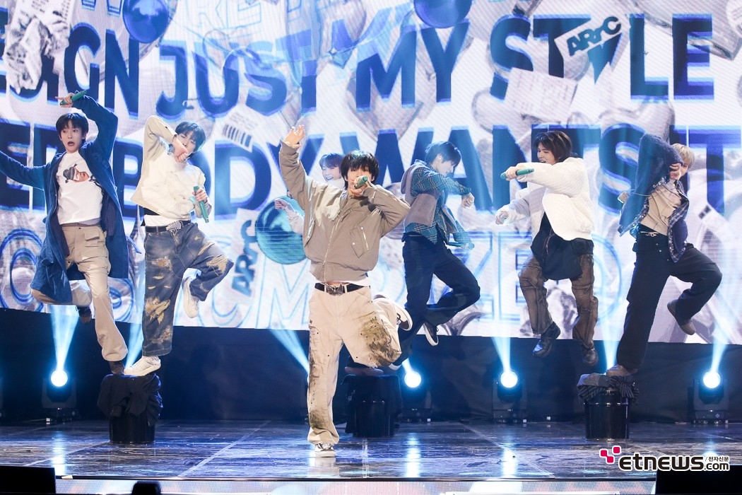 [ET포토] 아크, '뛰어~'