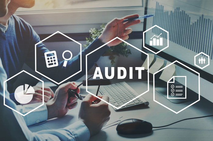 고려아연 '이사' 노리는 MBK 김광일 부회장 겸직만 20곳 …'과다겸직' 논란