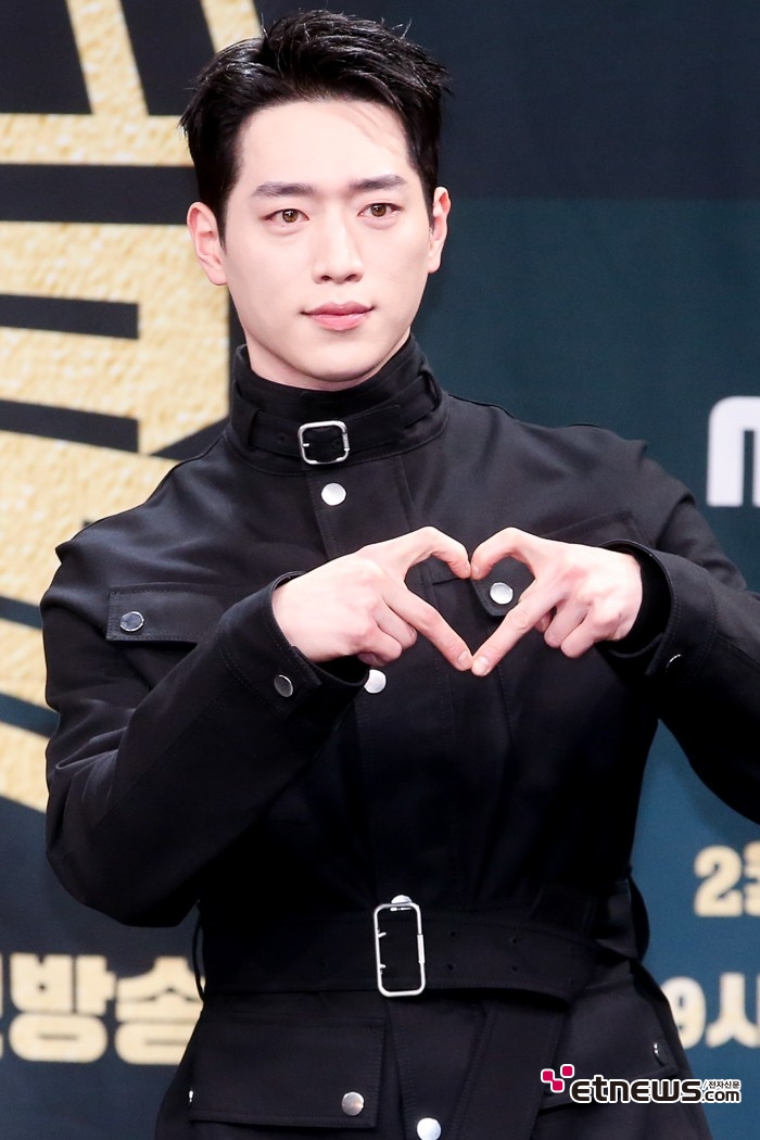 [ET포토] 서강준, '이 구역 최고의 미남'