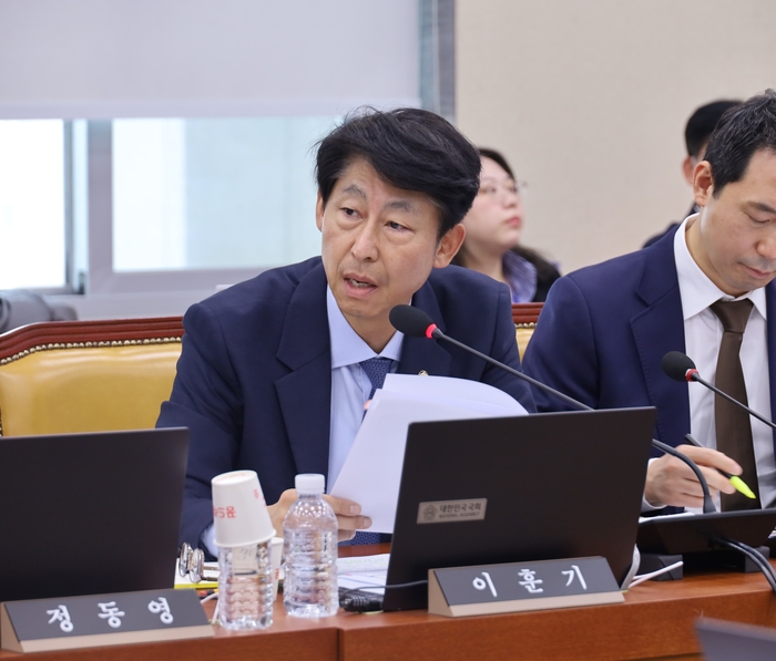 국회 과학기술정보방송통신위원회 소속 이훈기 더불어민주당 의원