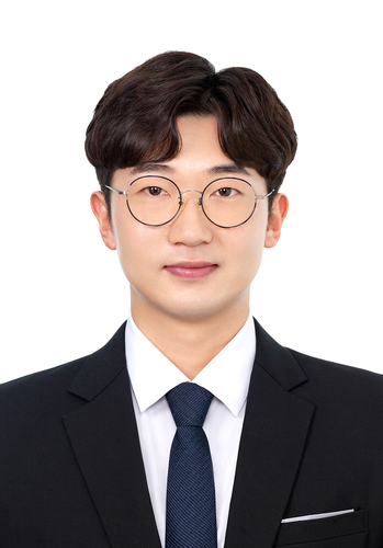 2024년도 4단계 BK21(Brain Korea 21) 사업의 우수 참여인력으로 선정돼, '부총리 겸 교육부장관 표창'을 받은 이영한 박사과정 연구원