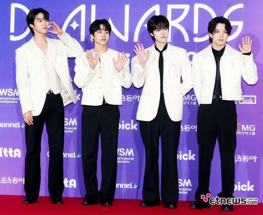 [ET포토] 엔플라잉, '곧 완전체로 모여요'