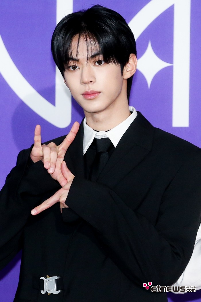 [ET포토] 투어스 도훈, '강렬한 눈빛'