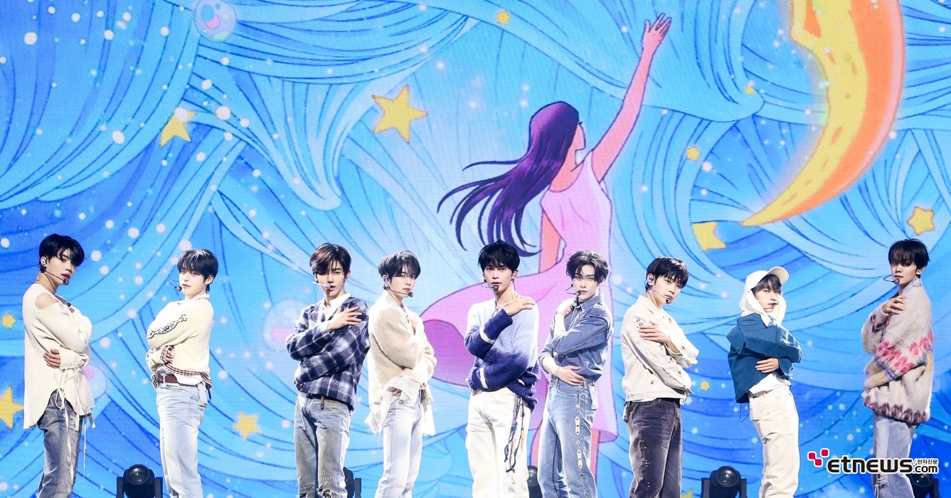[ET포토] 제로베이스원, '미니 5집으로 컴백'