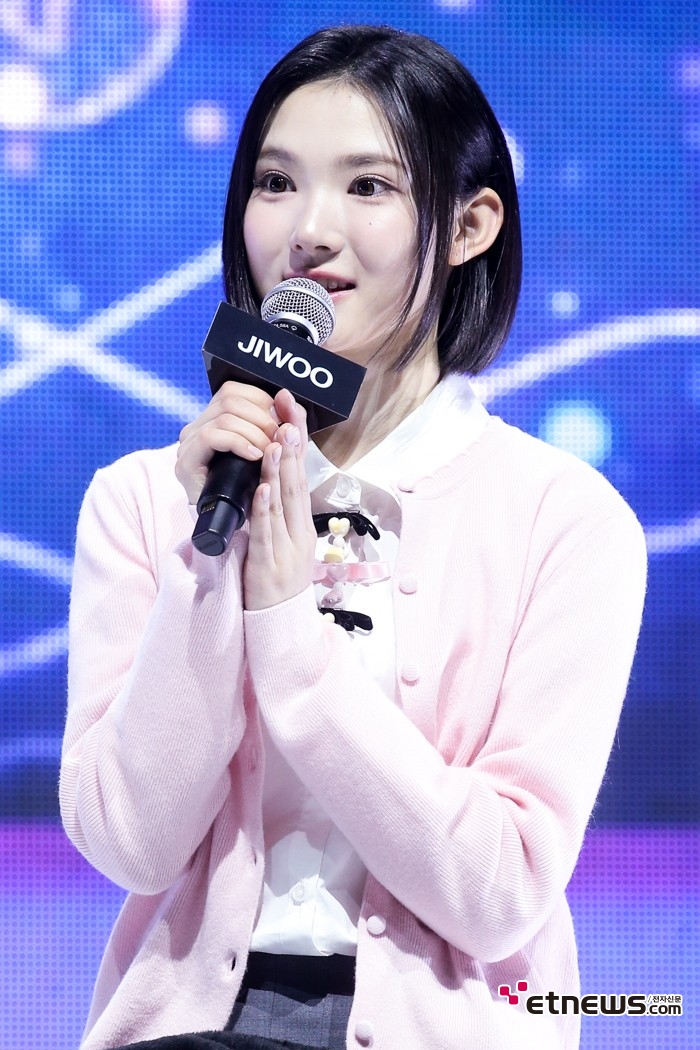 [ET포토] 하츠투하츠 지우, '단발머리 소녀'