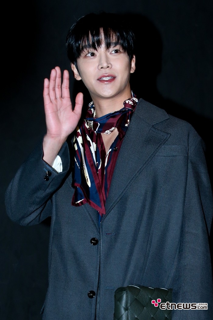 [ET포토] 로운, '어둠 밝히는 미소'