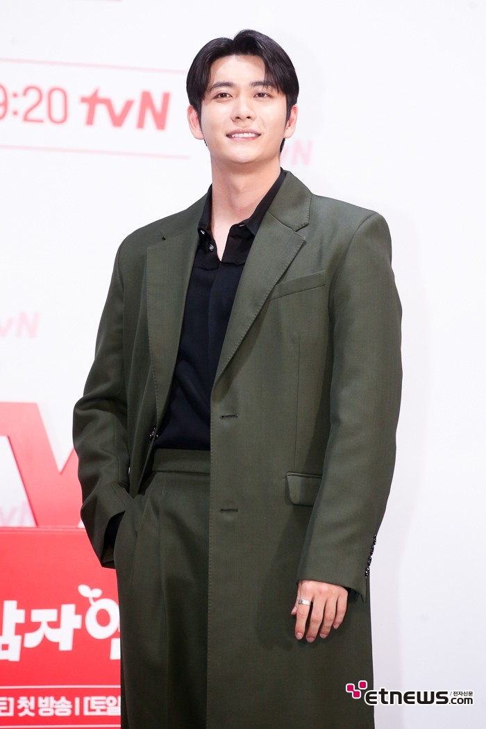 [ET포토] 강태오, '부드러운 상남자'