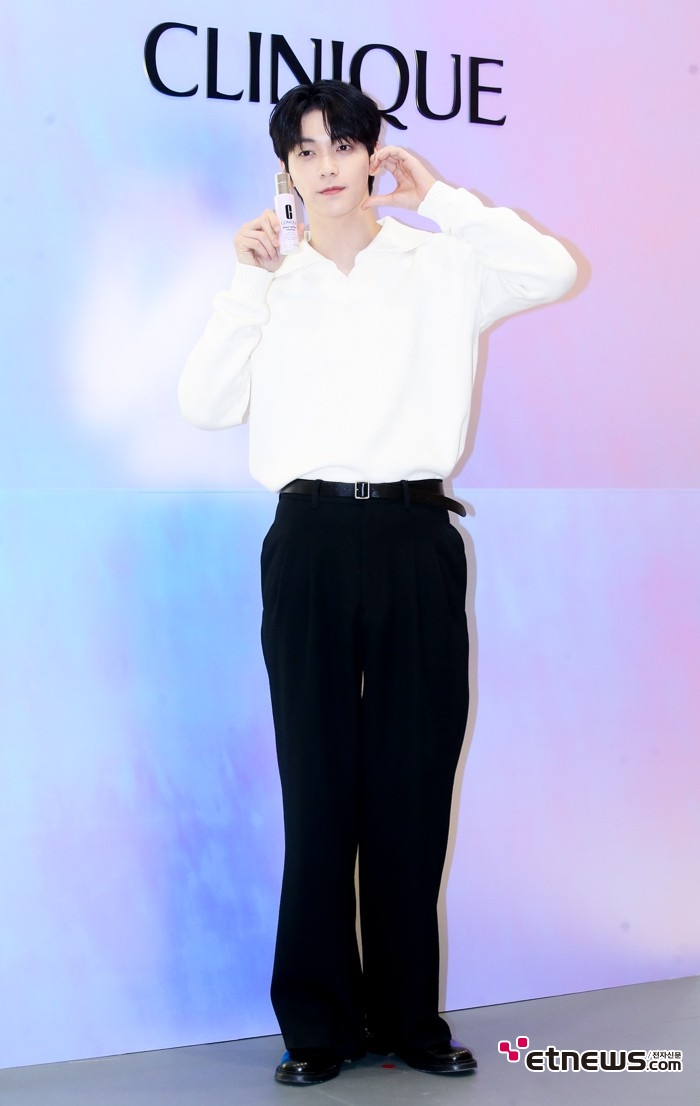 [ET포토] 수빈, '완전체 미남'