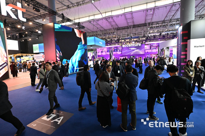 MWC25 개막...나흘간 펼쳐지는 AI 각축전