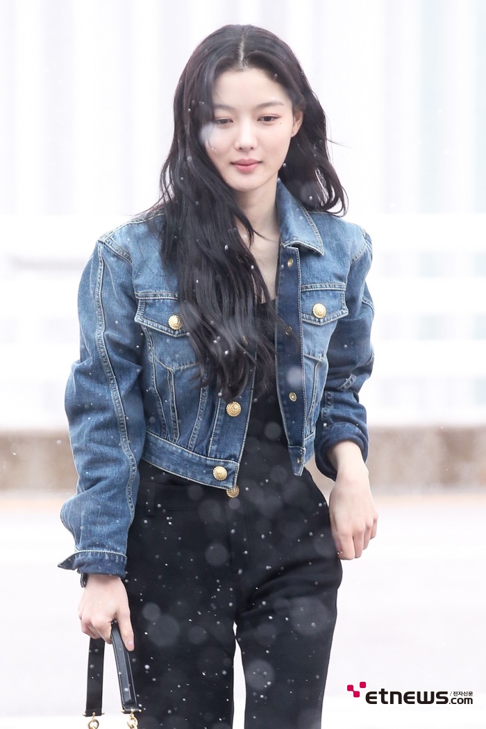 [ET포토] 김유정, '이제 떠나 볼까요~'