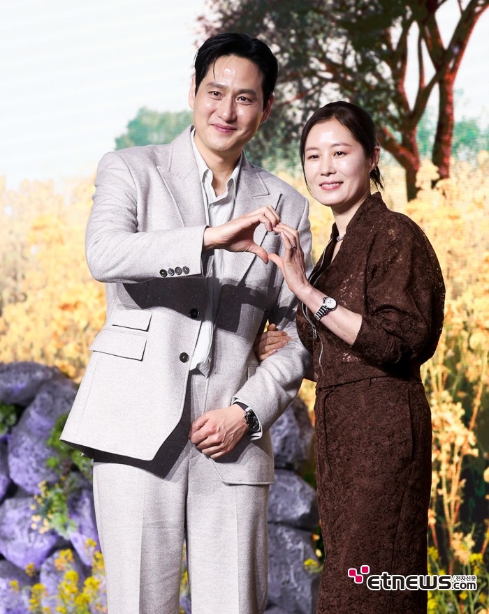 [ET포토] 박해준-문소리, '다시 만난 관식이와 애순이'