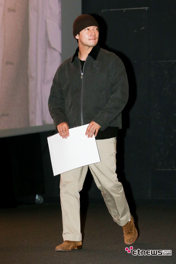 [ET포토] 손석구, '카리스마 흩날리며'