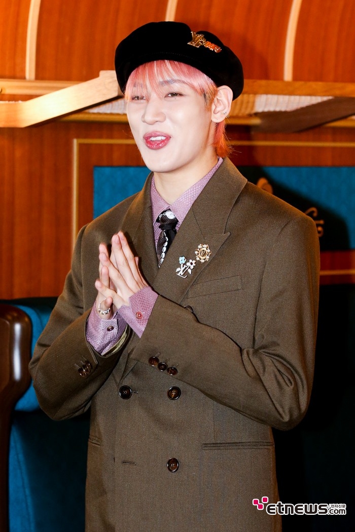 [ET포토] 뱀뱀, '태국식 문안 인사'