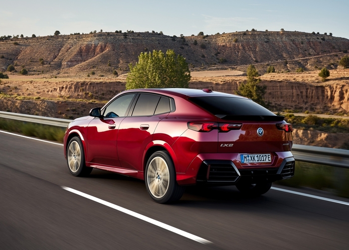 BMW 뉴 iX2 eDrive20.