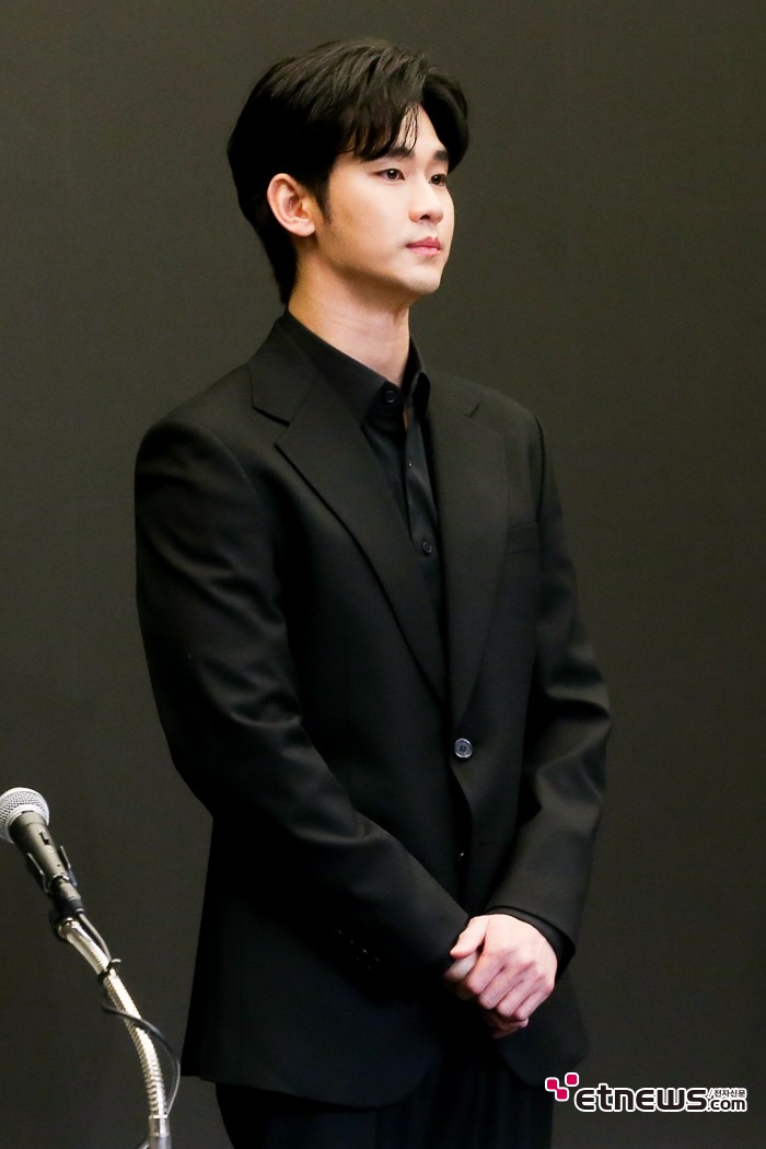 [ET포토] 김수현, '수척한 모습'