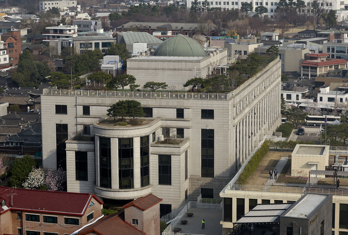 윤석열 대통령 탄핵 심판 선고일인 4일 오전 서울 종로구 헌법재판소 전경. 2025.4.4 사진공동취재단
