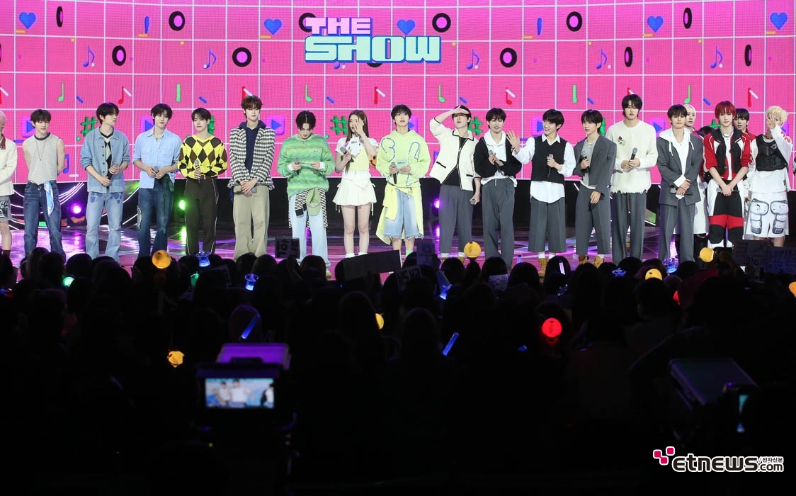 [ET포토] 더쇼, '모든 출연진이 한자리에'