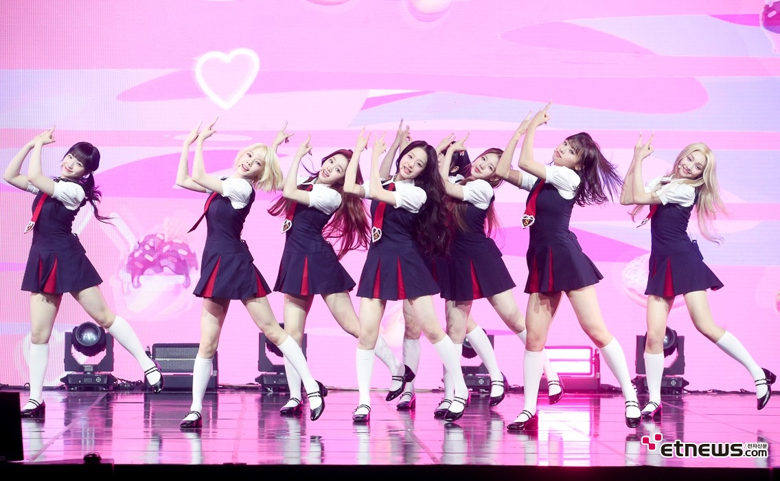 [ET포토] 유니스, '살랑~살랑'
