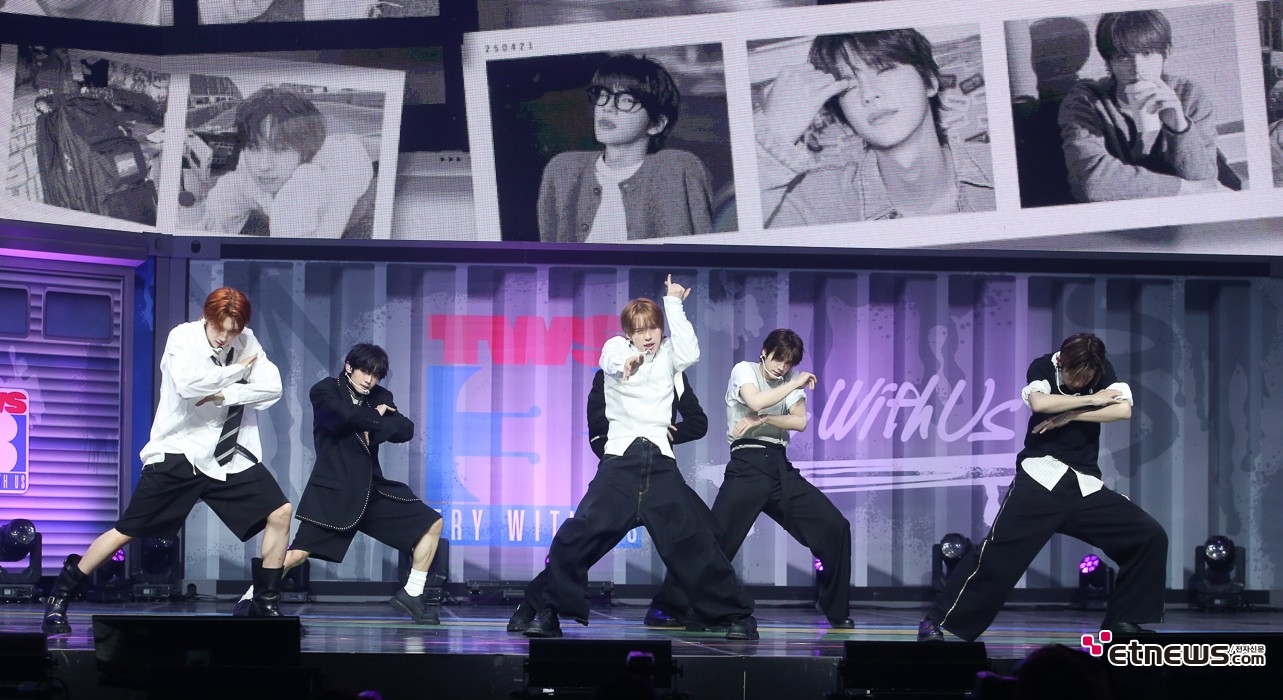 [ET포토] 투어스, '칼라가 확실한 그룹'