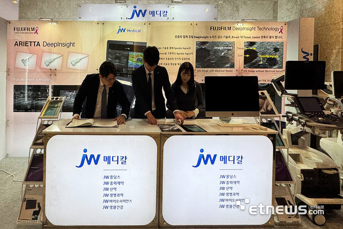 JW메디칼, 유방검진의학회 학술대회서 '딥인사이트' 탑재 초음파 장비 전시