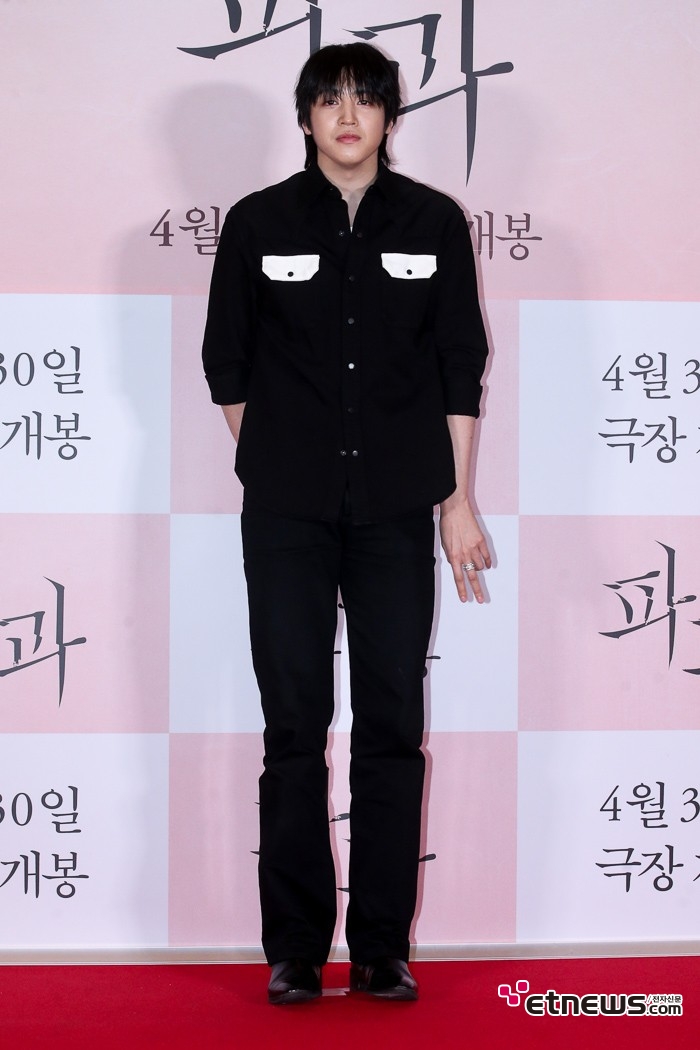 [ET포토] 펜티곤 장우석, '어마어마한 피지컬'