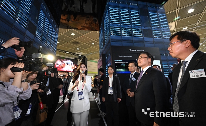 [포토] SKT AI 숲속으로