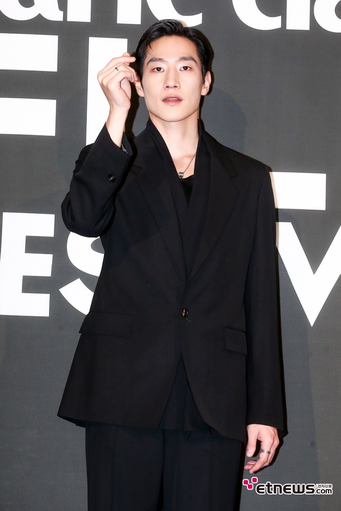 [ET포토] 노상현, '차도남의 하트'