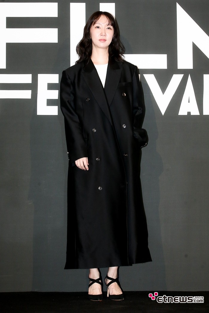 [ET포토] 남궁선, '포즈는 편안하게'